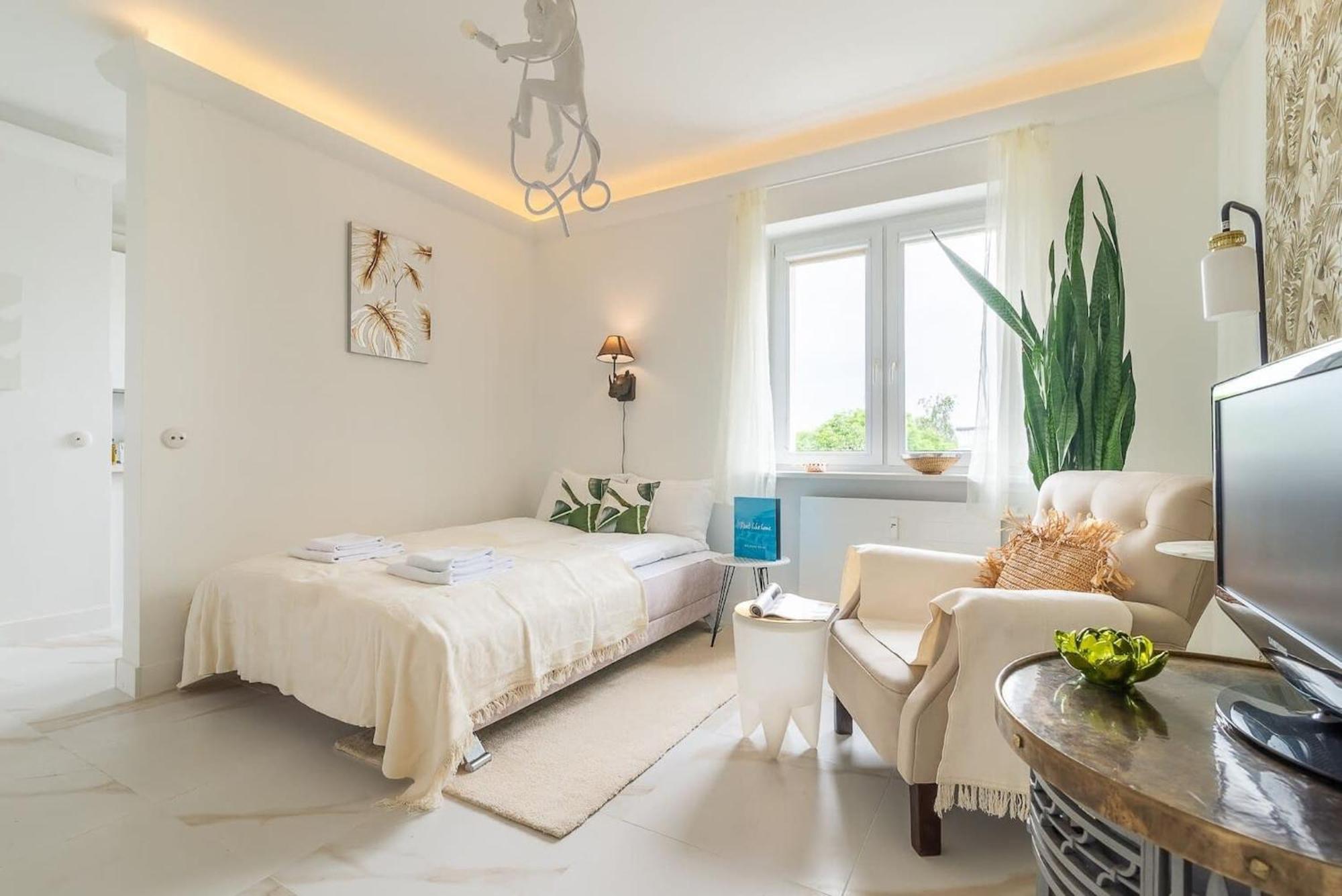 Plac Inwalidow 10 - Aesthetic Apartment By Noclegi Renters Varsovie Extérieur photo